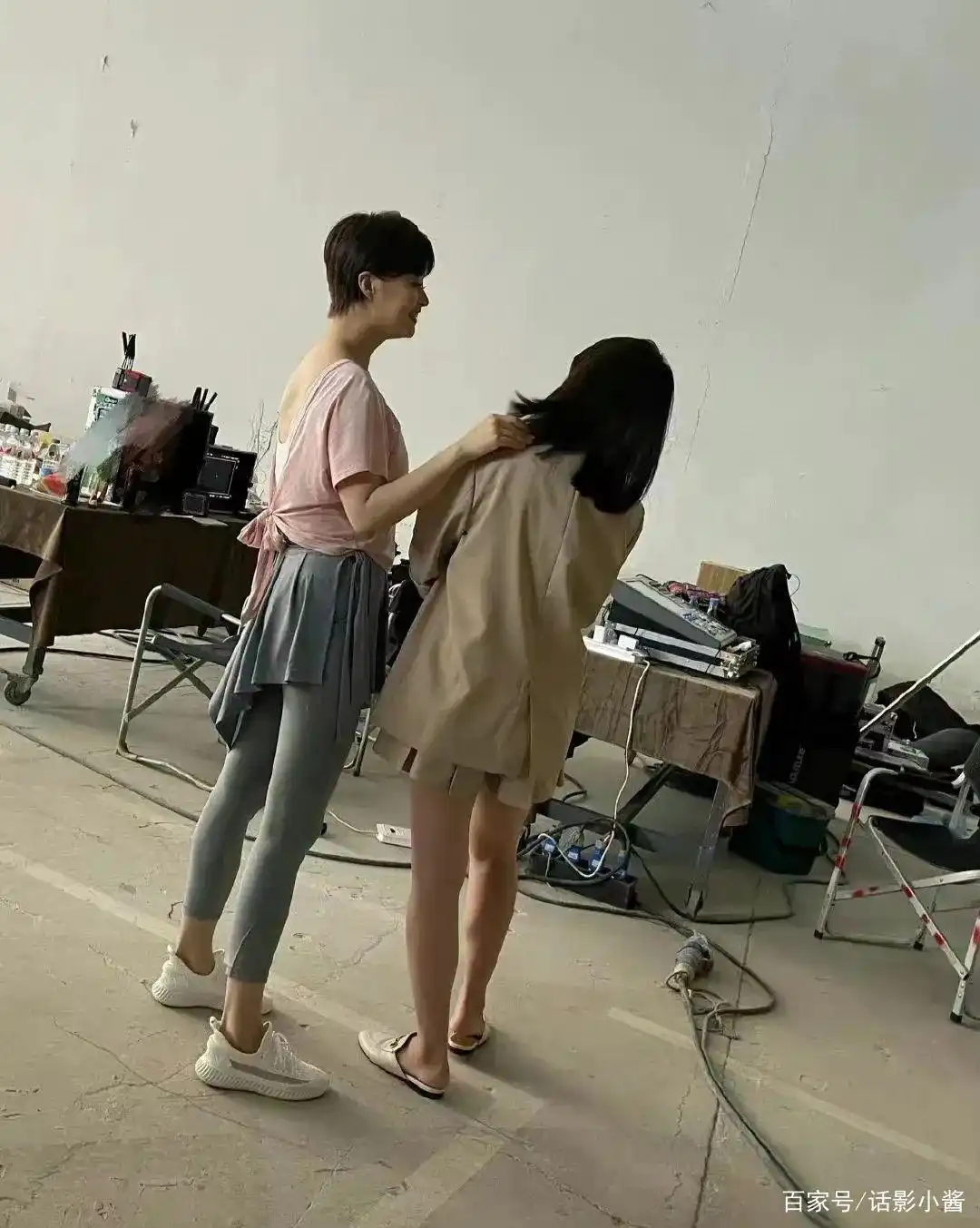 女明星的照片 国内的._真人比照片好看的女明星_不上镜美女