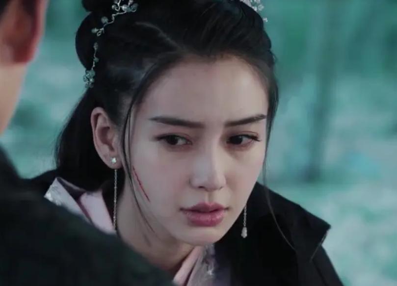 娱乐圈奖项质疑_娱乐圈的颁奖_童瑶白玉兰视后争议