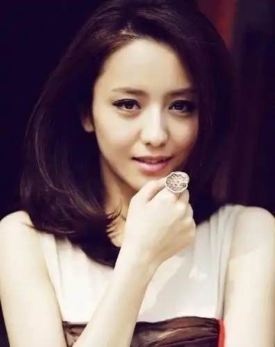 漂亮女明星名字_最美的女明星_精致五官女明星